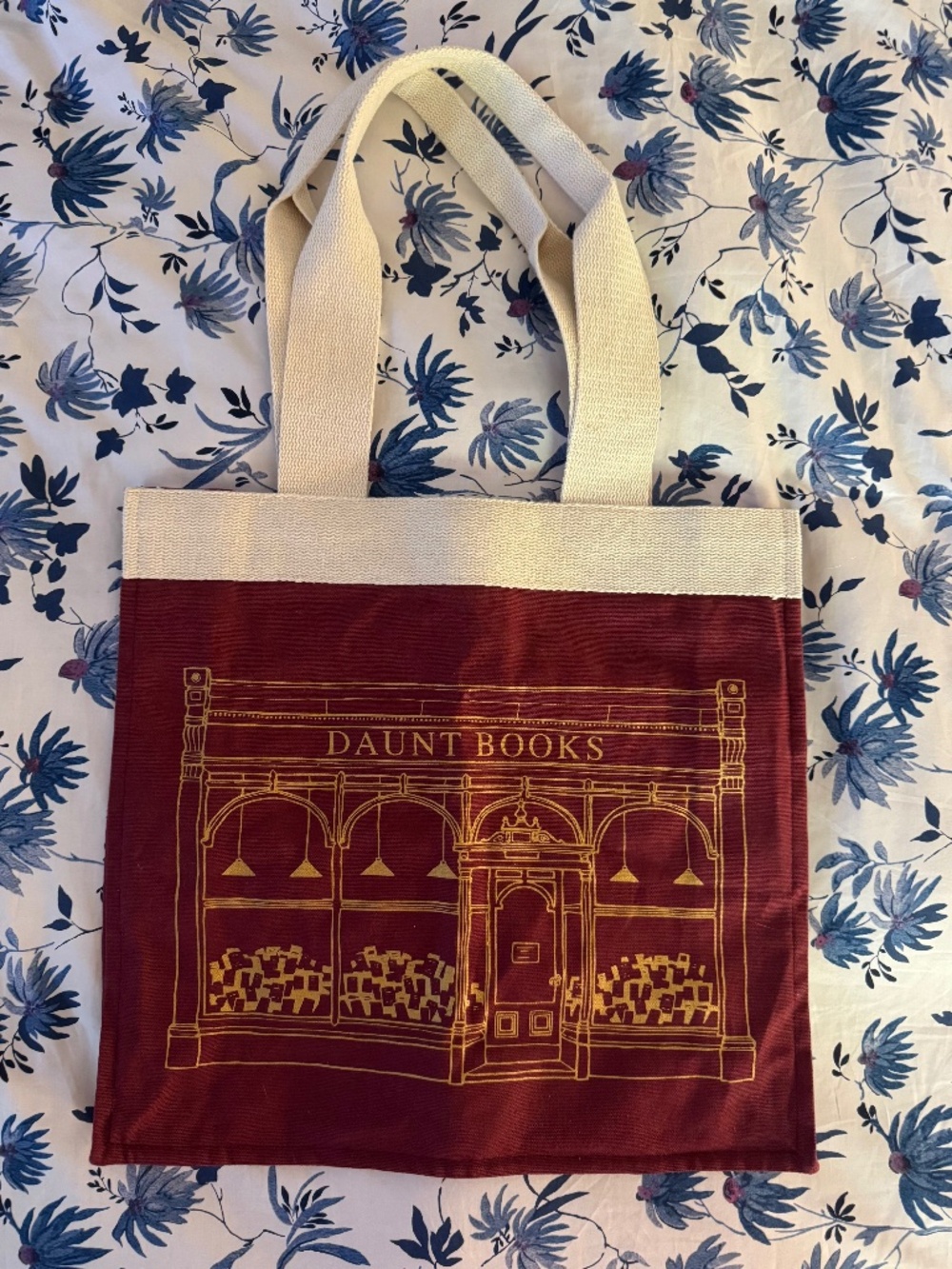 Beautiful Daunt Books canvas tote from England, brand new and never used.